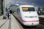 402 041