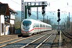 403 025